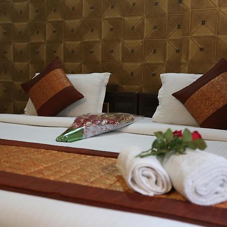 Hotel Avalon New Delhi Extérieur photo