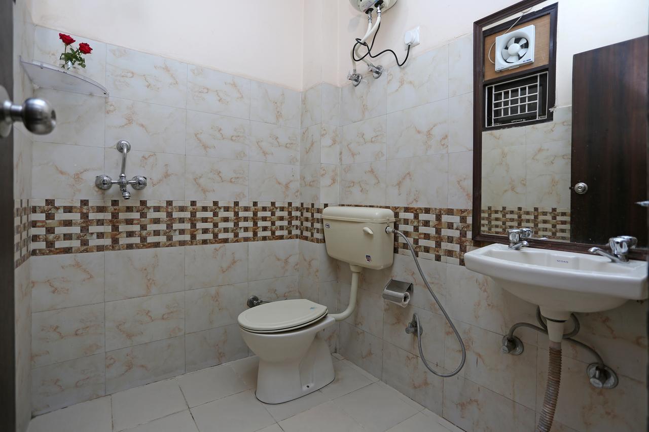 Hotel Avalon New Delhi Extérieur photo