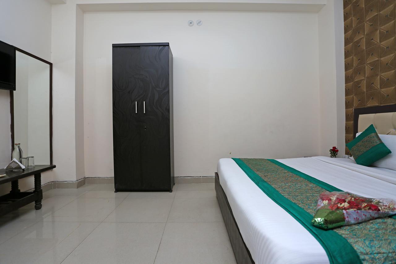 Hotel Avalon New Delhi Extérieur photo