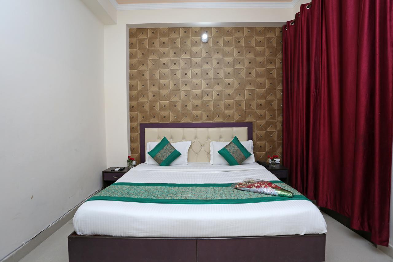 Hotel Avalon New Delhi Extérieur photo